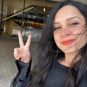 Meet your Posher, Maria